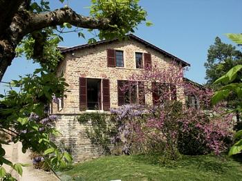 hotel-le-savigny blace hotel-le-savigny blace