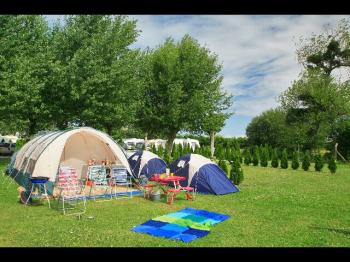 Emplacement pour tente - caravane - camping car Emplacement pour tente - caravane - camping car