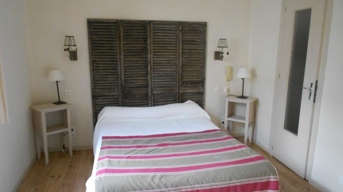 Chambre THUIR Chambre THUIR