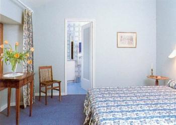 n°2 La chambre bleue n°2 La chambre bleue