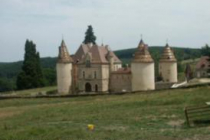 menessaire