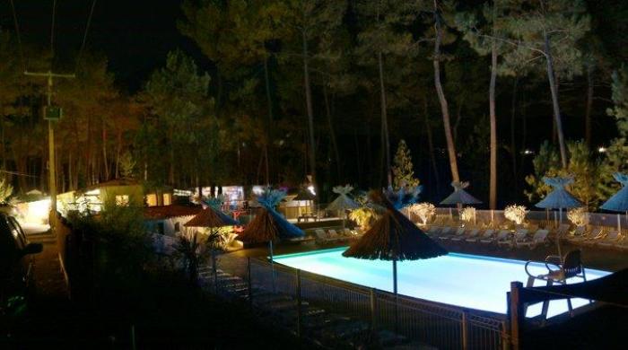 camping-bois-simonet joyeuse