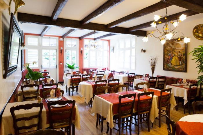 hotel-restaurant-le-prieure locronan hotel-restaurant-le-prieure locronan