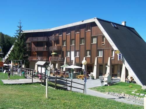 hotel-restaurant-le-saint-jean montclar hotel-restaurant-le-saint-jean montclar