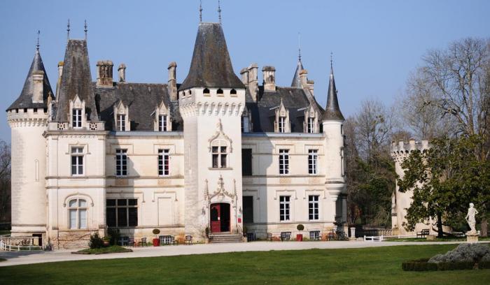 chateau-hotel-de-nieuil nieuil