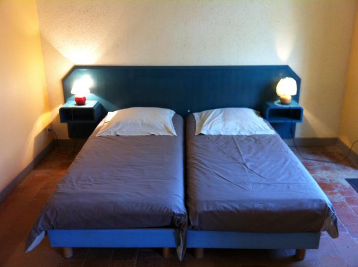 Chambre individuelle avec tarif à la personne Chambre individuelle avec tarif à la personne