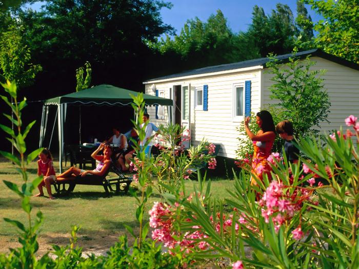 4/6 Pers. Bungalow +. A partir de 4/6 Pers. Bungalow +. A partir de