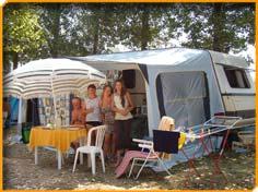 Emplacement tente caravane et camping car