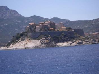 decouvrez-la-ville-de-calvi