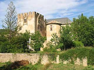 les-monuments-a-allemagne-en-provence