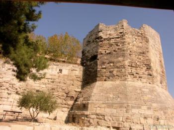 les-tours-d-arles