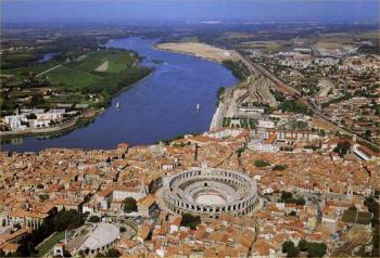 arles-le-coeur-de-la-provence