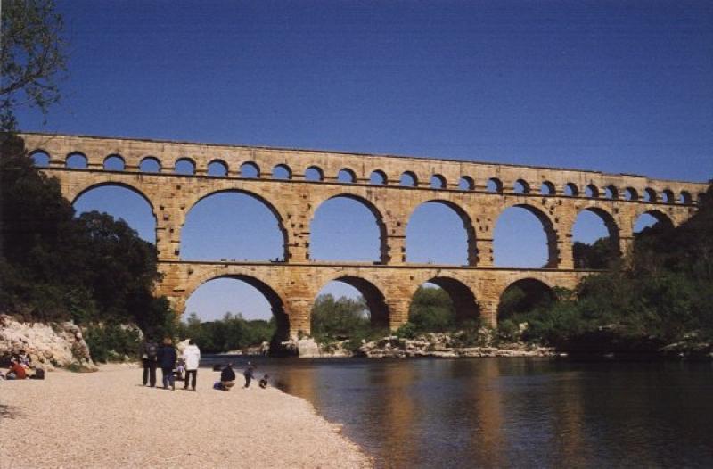 sentier-de-l-aqueduc-pont-du-gard