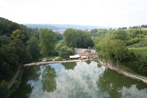 decouvrir-l-etang-de-rosiere