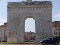 porte-sainte-croix porte-sainte-croix