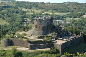 murol-ne-pas-manquer-la-visite-animee-du-chateau-de-murol