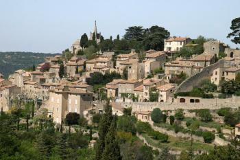 bonnieux-lacoste