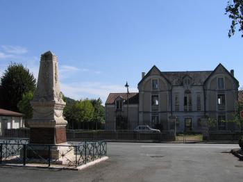 promenade-decouverte-dans-le-centre-historique-du-vieux-bourg