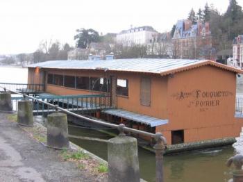 bateau-lavoir-saint-julien