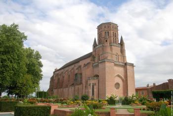 visiter-la-cathedrale-saint-alain-de-lavaur