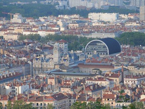 Jour 1 : Lyon <