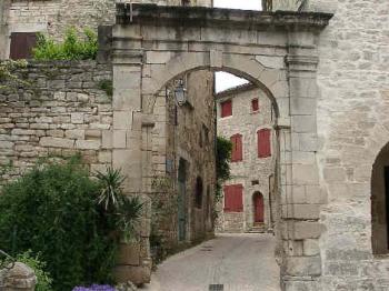 decouvrez-la-ville-de-barjac decouvrez-la-ville-de-barjac