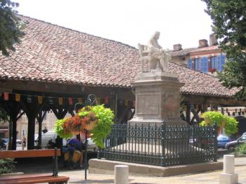 beaumont-de-lomagne-une-bastide-royale-exemplaire