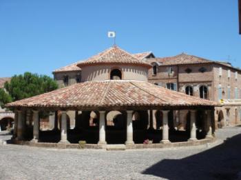 auvillar-un-des-plus-beaux-villages-de-france