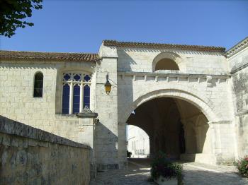 l-hopital-des-pelerins l-hopital-des-pelerins