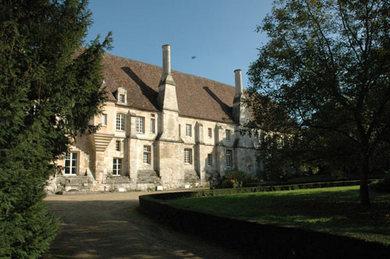 l-abbaye-royale-du-montcel-de-pontpoint