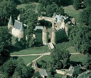 chateau-d-ainay-le-vieil