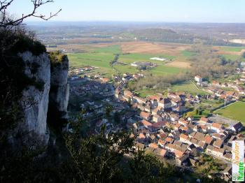 visite-du-village-de-serrieres-de-briord