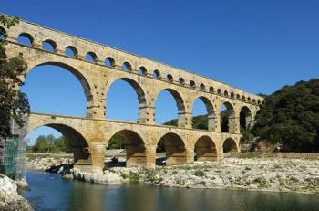 decouverte-de-l-aqueduc-et-du-pont-du-gard